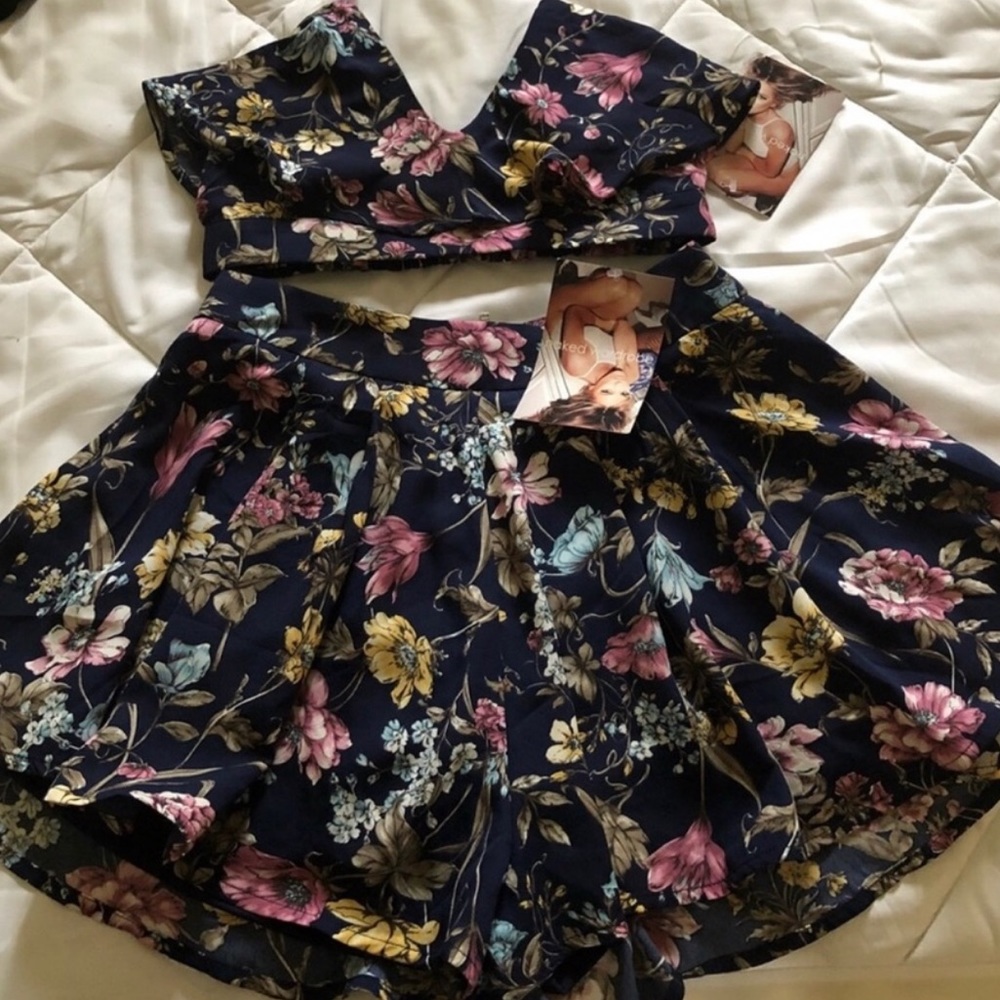 NAKED WARDROBE SET